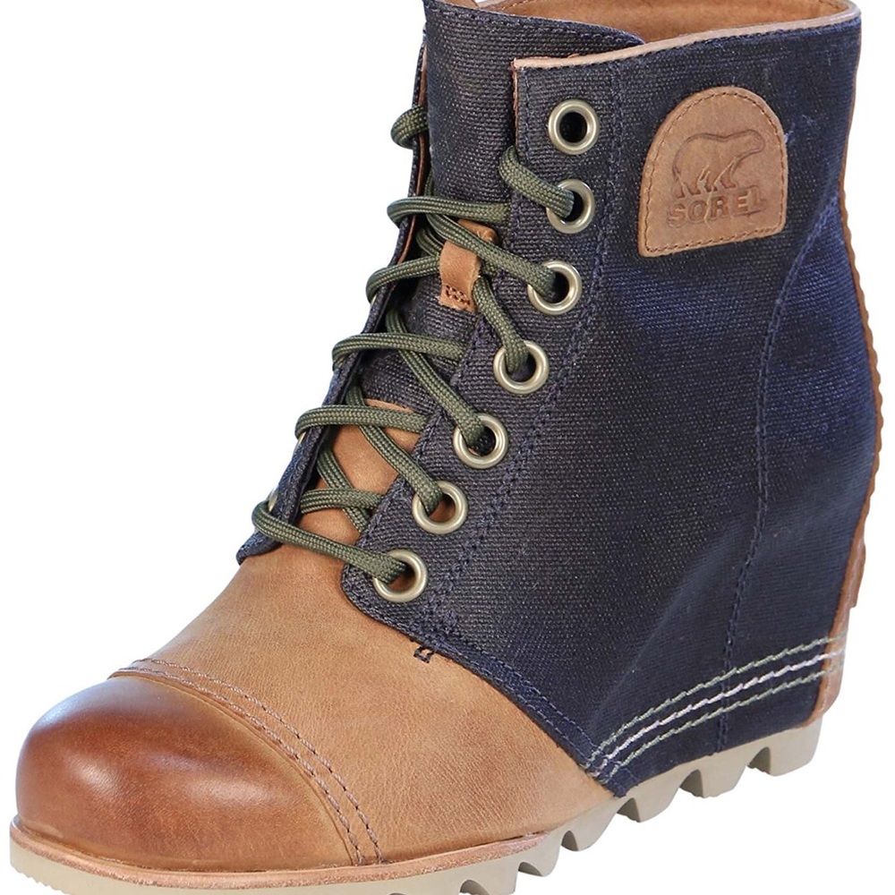 Sorel 1964 Green Canvas Wedges